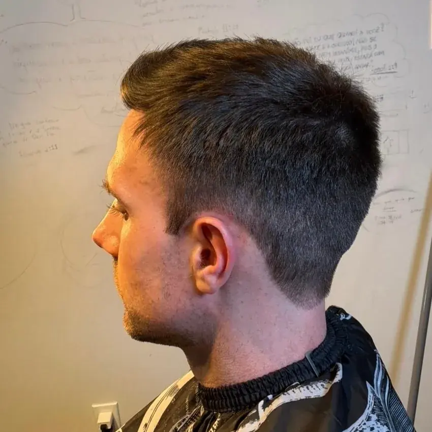 Leleco Barber precision haircut 6